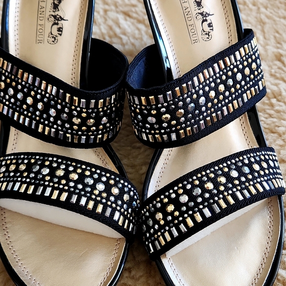 Gorgeous NWOT Coach And Four Dress Wedge Heel Sandals 🩶💛🖤 - Picture 2 of 16